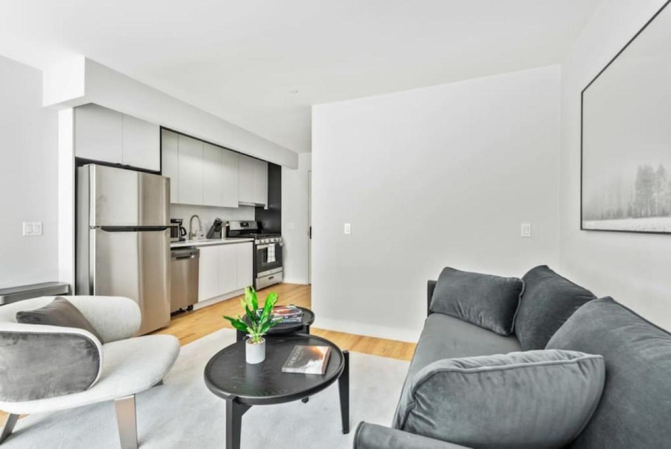 Luxe Studio With Charming Juliet Balcony Apartamento Nova Iorque Exterior foto