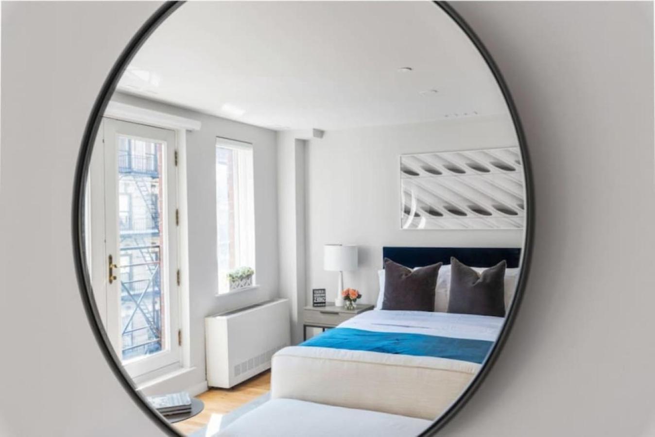 Luxe Studio With Charming Juliet Balcony Apartamento Nova Iorque Exterior foto
